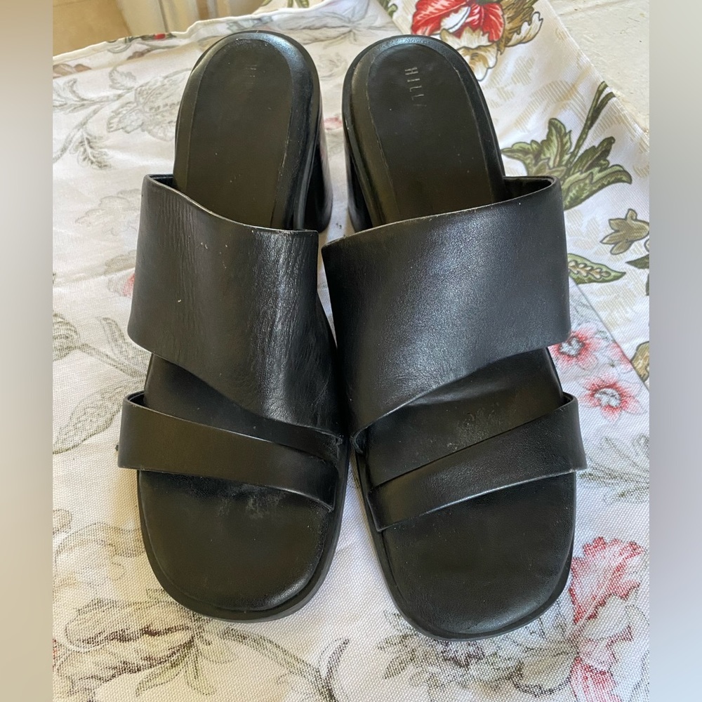Leather cut out heeled mules sandals